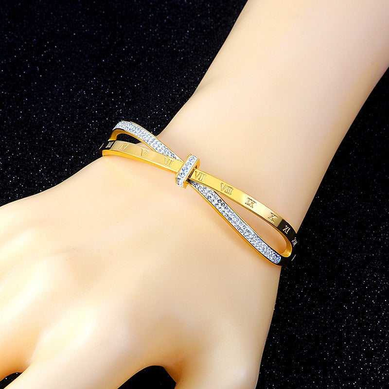 Emma Crosslink Bracelet