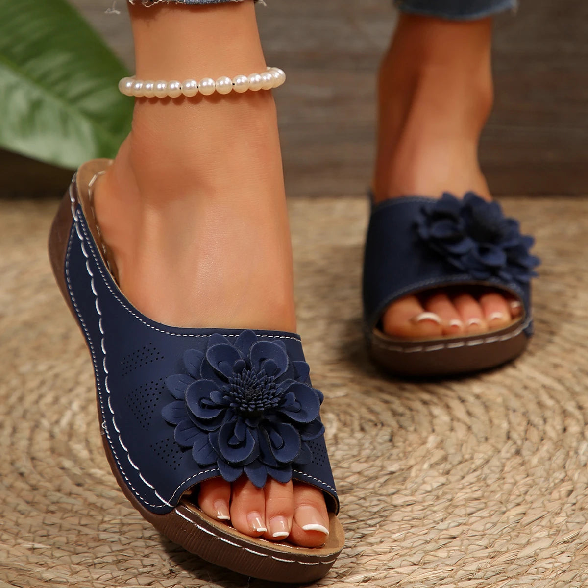 Daisy Petals Sandals